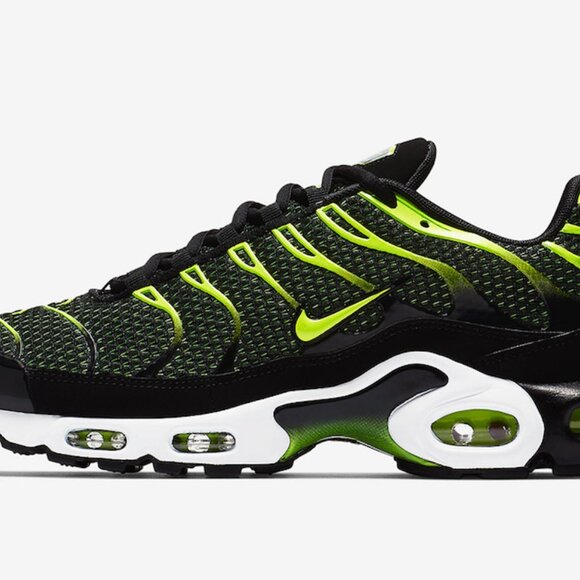 NIKE Air Max Plus, Black / Volt-Dark Grey (Men\'s Size: 12.0) main image 4